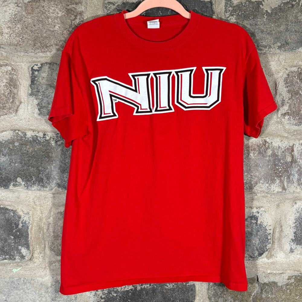 Gildan Red NIU Shirt Woman's Medium Short Sleeve